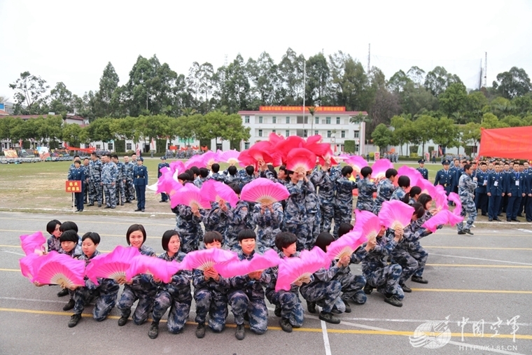 珠海七大旅游必去的景点，情侣路是珠海市地标性建筑之一 